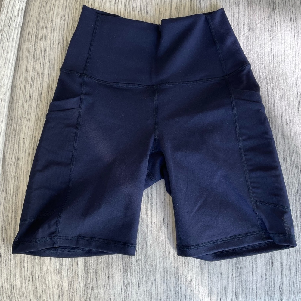 Fabletics Mila Ultra 7” Shorts